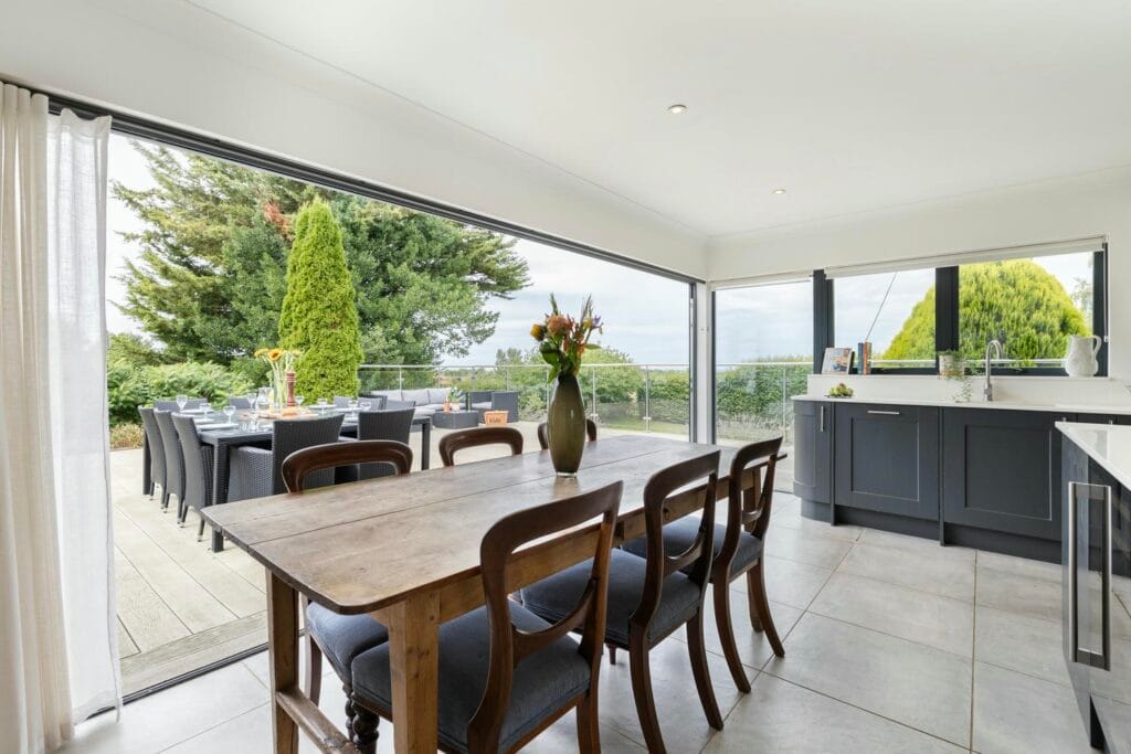 Dining with seamless indoor-outdoor flow